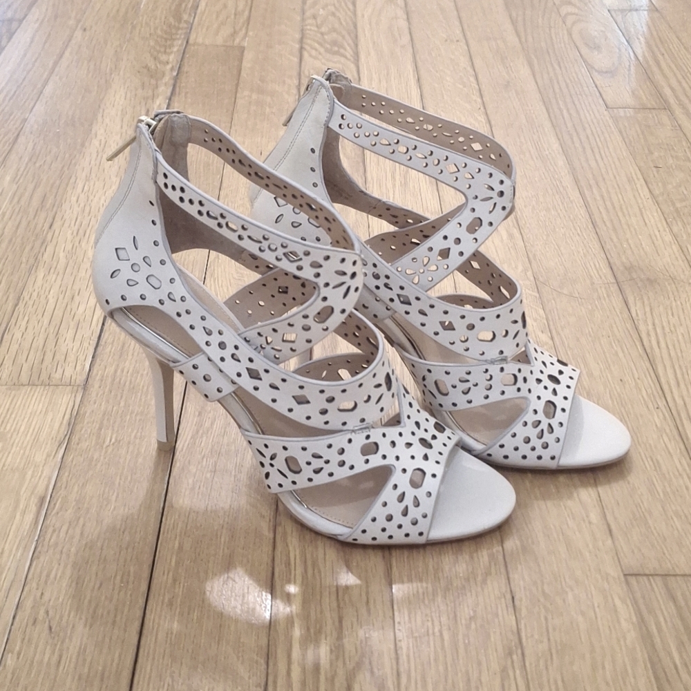 Badgley Mischka Strappy Sandals, Sz 8.5